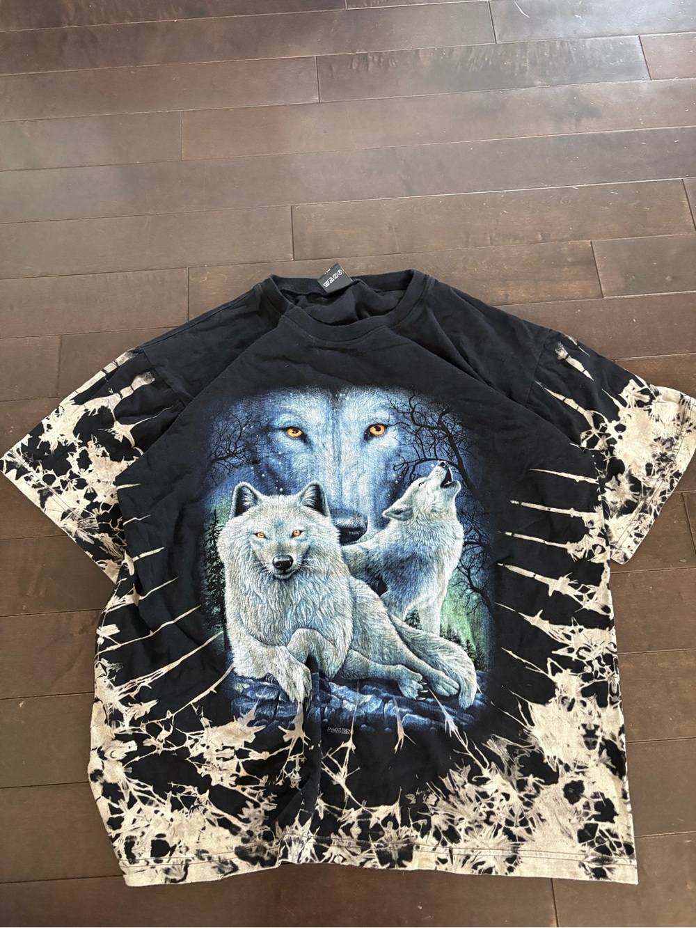 Wolf AOP tee